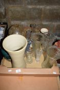BOX CONTAINING MIXED HOUSEHOLD GLASS WARE, VASES ETC