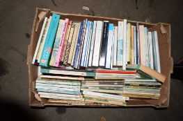 BOX CONTAINING GOOD QUANTITY OF MIXED BOOKS INCLUDING VINTAGE PUFFINS