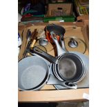 BOX CONTAINING VARIOUS KITCHEN POTS INCLUDING CERAMIC SAUCEPANS