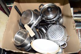 BOX OF MIXED KITCHEN WARE INCLUDING POTS, PANS ETC
