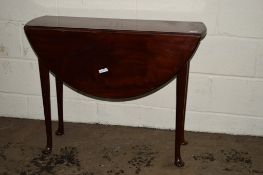 REPRODUCTION DROP LEAF TABLE, APPROX WIDTH 91CM