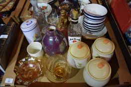 BOX: ASSORTED KITCHEN SUNDRIES AND VINTAGE CERAMICS ETC INCLUDING CARNIVAL GLASS, ILLUMINATED JIM