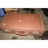 VINTAGE LEATHER SUITCASE