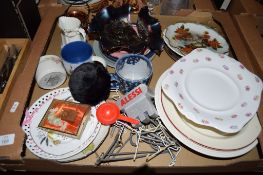 BOX CONTAINING HOUSEHOLD SUNDRIES