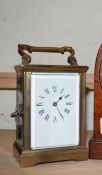 SMALL EARLY TO MID-20TH CENTURY BRASS CASED CARRIAGE CLOCK
