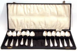 Twelve George V Old English pattern tea spoons with beaded decoration, Birmingham 1932, maker's mark