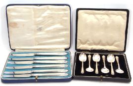 Mixed Lot: cased set of six silver tea spoons, Birmingham 1932, maker's mark Barker Bros Silver
