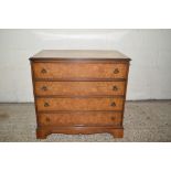 SMALL GOOD QUALITY CHEST OF DRAWERS BY CAMEO, WIDTH APPROX 77CM