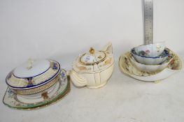 SADLER TEA POT, TUREEN AND COVER AND SMALL CHINA BOWLS