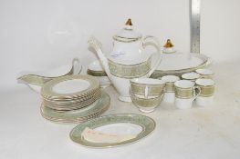 EXTENSIVE QUANTITY OF ROYAL DOULTON TABLE WARES IN THE ENGLISH RENAISSANCE PATTERN COMPRISING DINNER