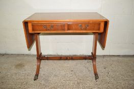 REPRODUCTION SOFA TABLE, WIDTH APPROX 88CM