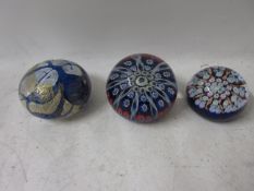 BOX CONTAINING PAPERWEIGHTS, ONE ISLE OF WIGHT GLASS AND TWO OTHERS