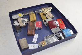 SMALL TRAY CONTAINING LIGHTERS