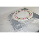 ROYAL WORCESTER CAKE DISH IN THE ROYAL GARDEN ELGAR PATTERN