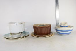 CHINA KITCHEN WARES, VARIOUS DISHES AND WALL PLATES INCLUDING AN AYNSLEY PLATE WITH KINGS AND