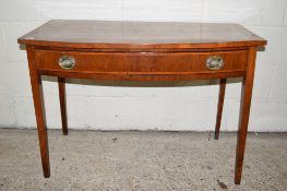 BOW FRONT MAHOGANY SIDE TABLE WITH STRUNG DECORATION, WIDTH APPROX 107CM