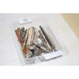 SMALL TRAY CONTAINING METAL PENCILS, MEASURING INSTRUMENTS ETC