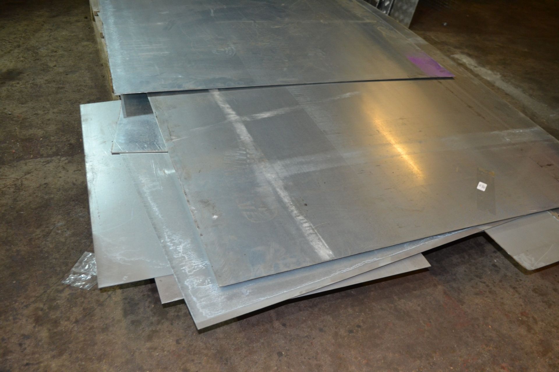 Pallet sheet metal