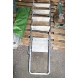 4 RUNG STEP LADDER