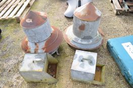 GALVANISED FEEDERS