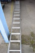 14 RUNG EXTENDING LADDER