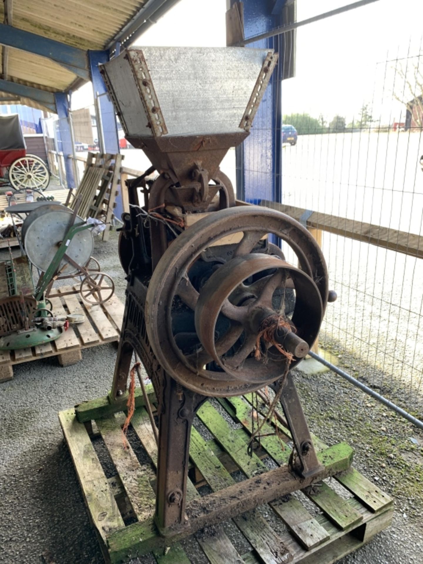Cast iron vintage Oat/Barley Crusher - Image 3 of 5