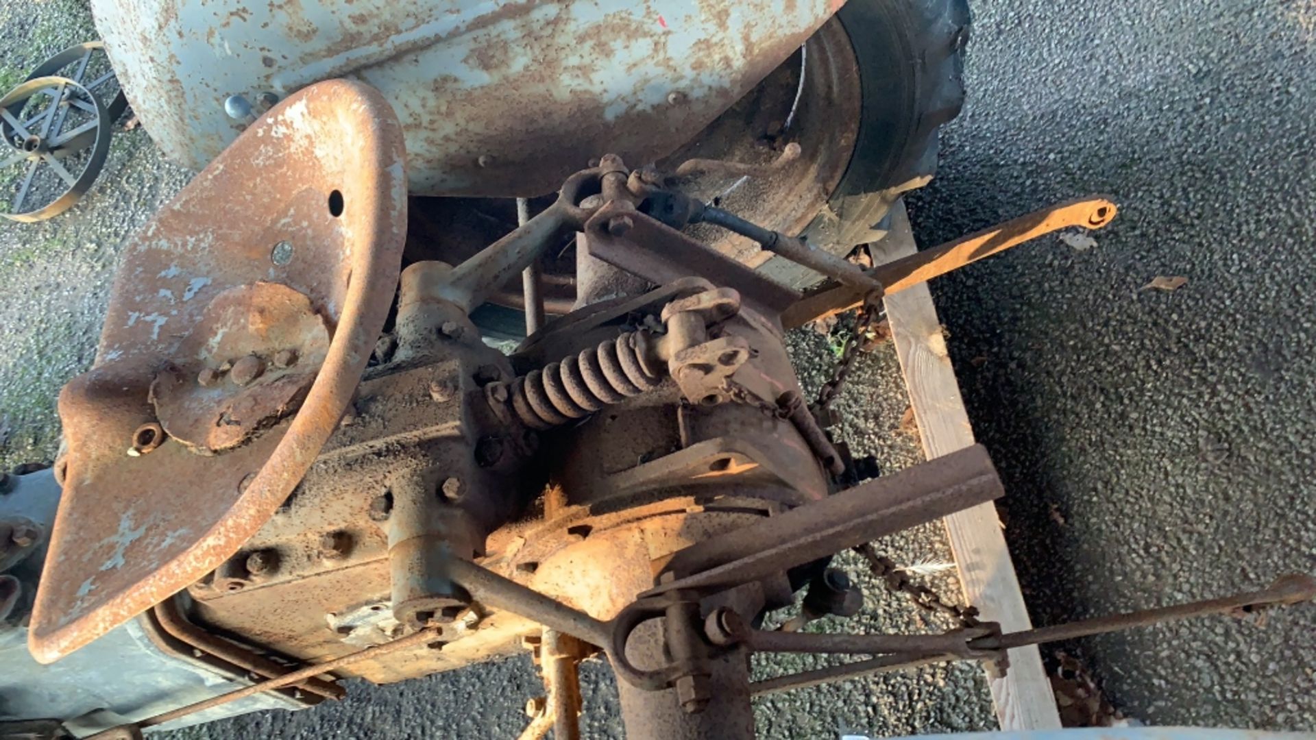 Ferguson Tractor, vineyard model, barn-find tractor - Image 7 of 15