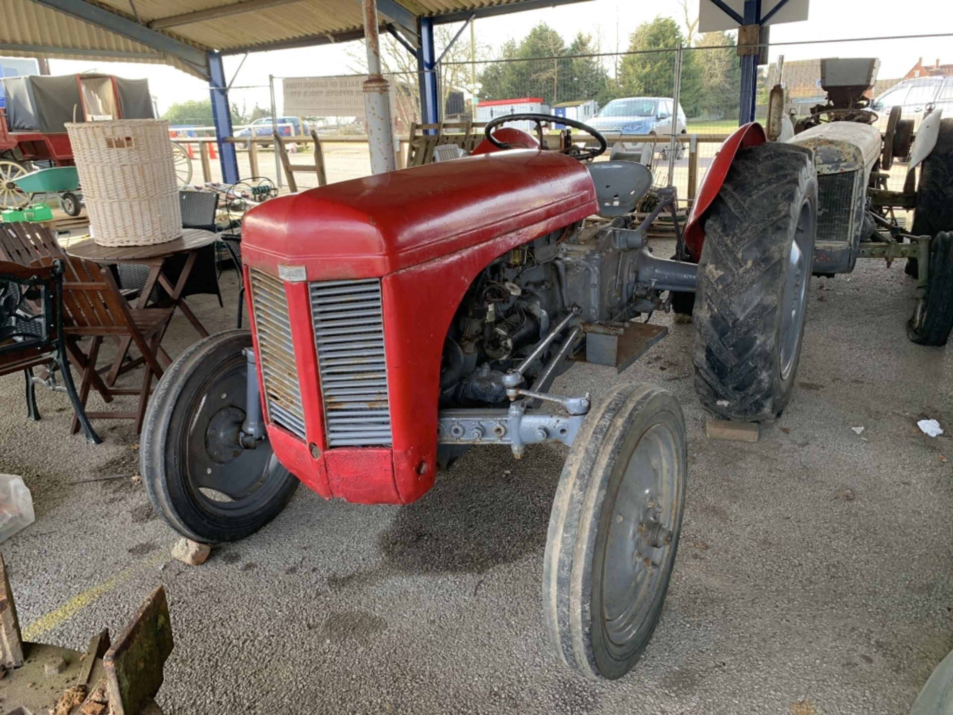 Vintage Ferguson Tractor Seen running - Image 3 of 10