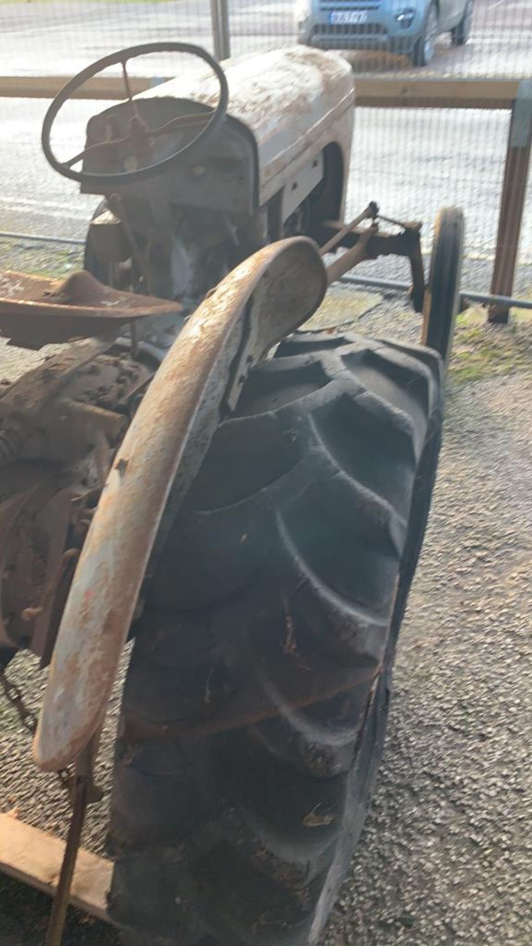 Ferguson Tractor, vineyard model, barn-find tractor - Image 11 of 15