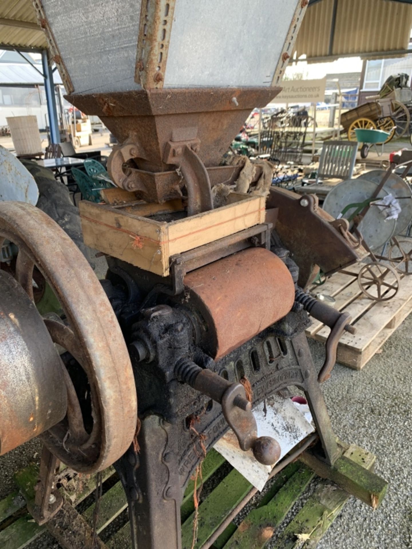 Cast iron vintage Oat/Barley Crusher - Image 4 of 5