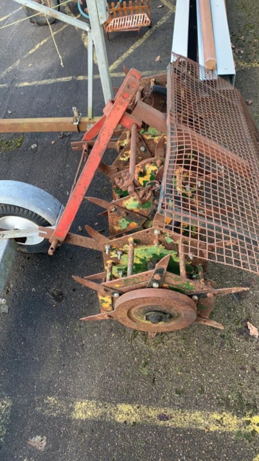 Vintage tractor-mount Slitter - Image 2 of 3