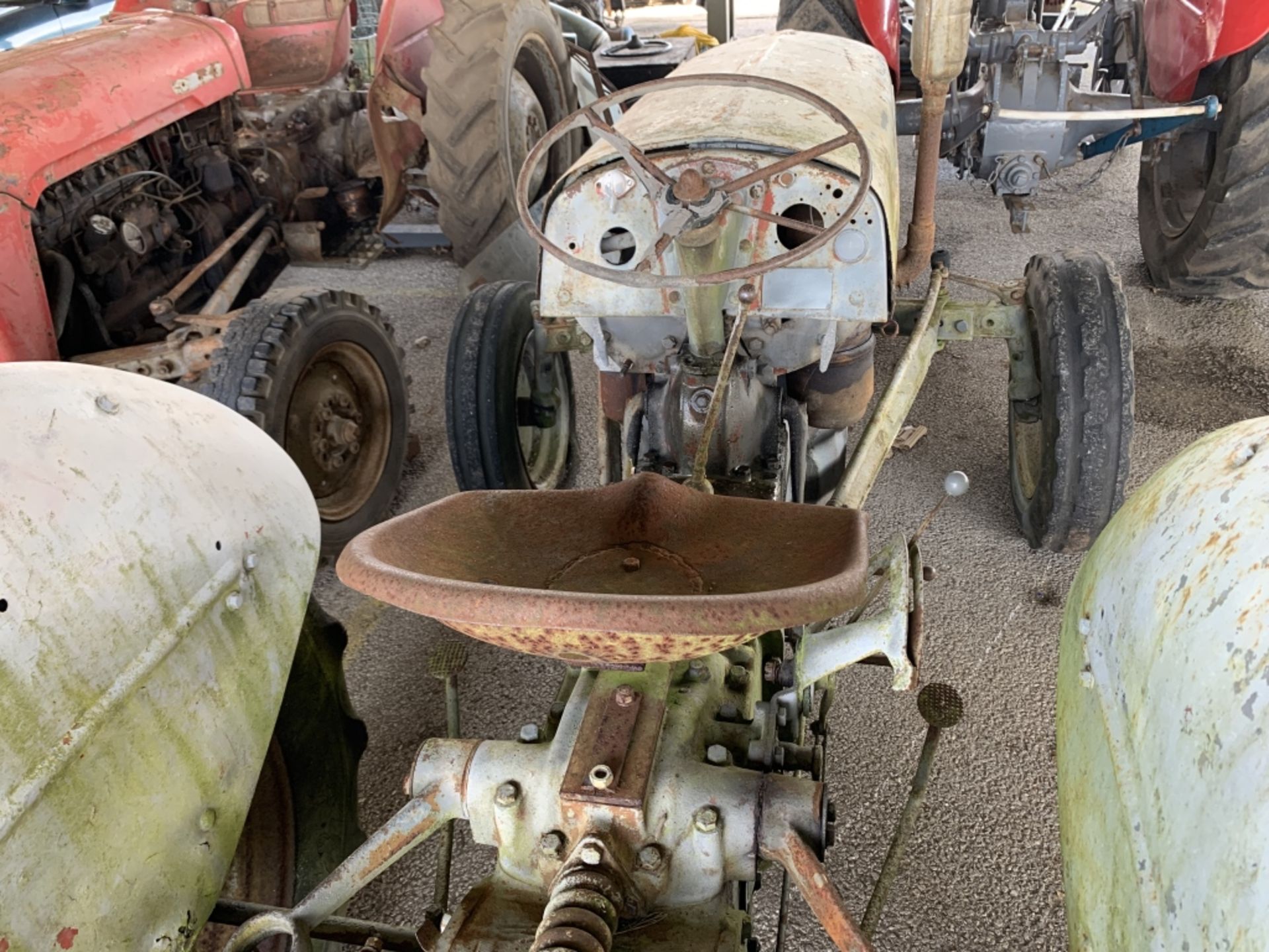 Grey Ferguson vintage diesel Tractor - Image 7 of 7