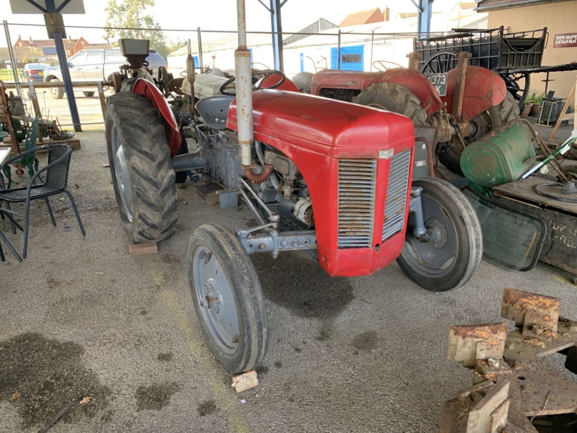 Vintage Ferguson Tractor Seen running - Image 2 of 10