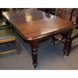 Early/mid Victorian small extending dining table of rectangular shape with rounded corners, raised