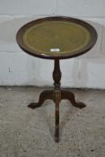 SMALL LEATHER TOP WINE TABLE APPROX DIAM 38CM