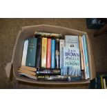 BOX OF MIXED BOOKS TO INCLUDE HISTORY OF ENGLAND, ANTIQUES COLLECTORS HANDBOOK ETC