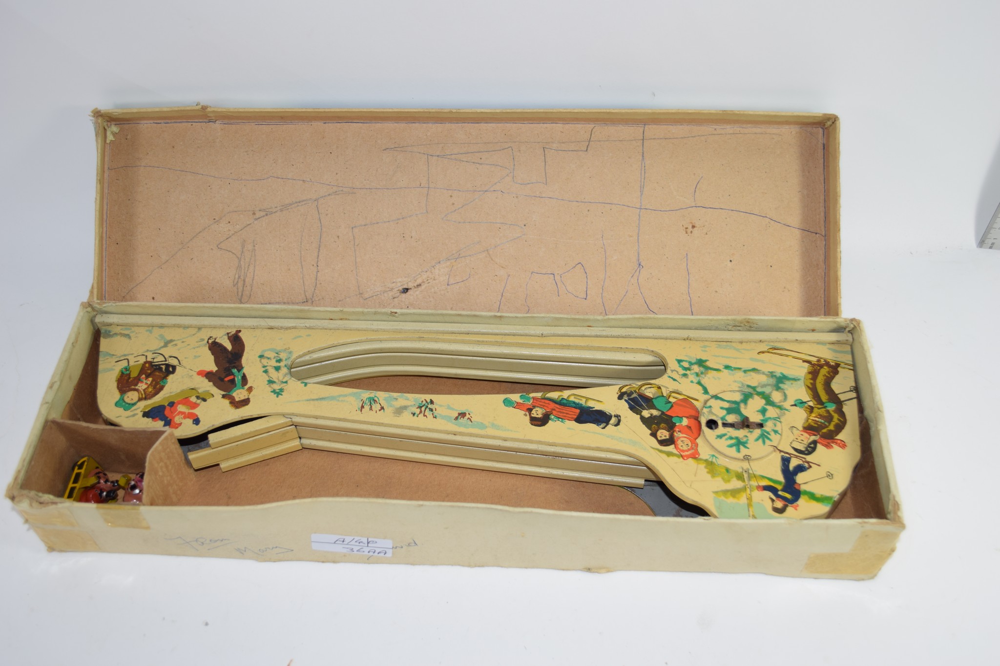 BOXED TINPLATE SLEDGING GAME PROBABLY RUSSIAN OR EASTERN EUROPIAN - Image 2 of 2