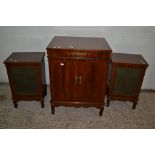 WORCESTER PHF8 VINTAGE HIFI SYSTEM IN REGENCY STYLE CABINET INCLUDING A SELECTION OF RECORDS AND