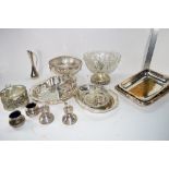 BOX QTY OF SILVER PLATED WARES INCLUDING FLOWER VASE AND COVER, GLASS FRUIT BOWL, OTHER SMALL PLATED