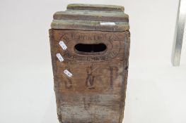 VINTAGE WOODEN BOTTOM BOX