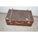 GOOD QUALITY VINTAGE LEATHER SUITCASE, LENGTH APPROX 59CM