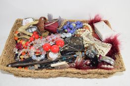 WICKER BASKET CONTAINING COSTUME JEWELLERY