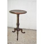 SMALL CARVED WINE TABLE, APPROX 30CM DIAM