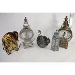 METAL WARES INCLUDING A METAL MODEL OF A BEE, TWO METAL WALL LIGHTS ETC