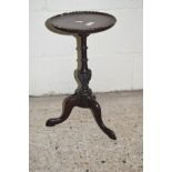 SMALL CARVED WINE TABLE, APPROX 25CM DIAM