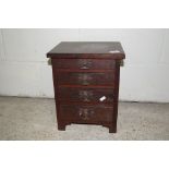 MINIATURE STAINED WOOD CHEST OF DRAWERS, WIDTH APPROX 31CM