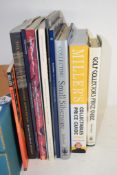 BOX CONTAINING VARIOUS COLLECTING BOOKS, GOLF COLLECTORS PRICE GUIDE, COLLECTABLES PRICE GUIDE FOR