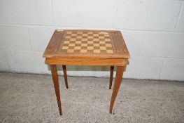 MID 20TH CENTURY GAMES TABLE WITH INSET CHEQUERBOARD ENCLOSING STORAGE COMPARTMENT