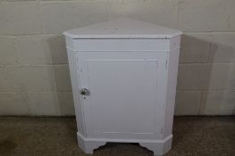 SMALL WHITE PAINTED LOW CORNER CABINET, WIDTH APPROX 65CM MAX