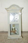 MODERN LINCOLN WALL CLOCK IN PAINTED EFFECT CASE, HEIGHT APPROX 64CM